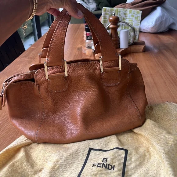 FENDI LEATHER HOBO BAG - Picture 1 of 10